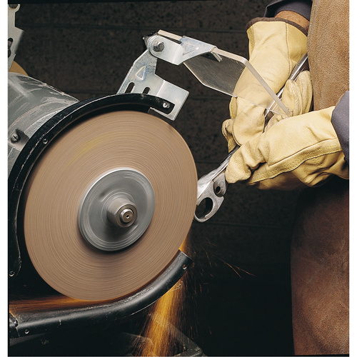 3M SB03262 Scotch-Brite Cut & Polish Wheels, 6" Dia. x 1" W, 1" Arbor, Aluminum Oxide-(Each)