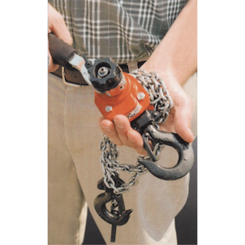 Columbus Mckinnon C0210 Series 602 Mini Ratchet Lever Hoist, 5' Lift, 550 lbs. (0.275 tons) Capacity, Steel Chain-(Each)