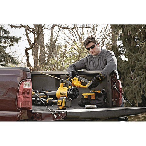 DEWALT DCHT820P1 MAX* Hedge Trimmer, 22", 20 V, Battery Powered-(Each)