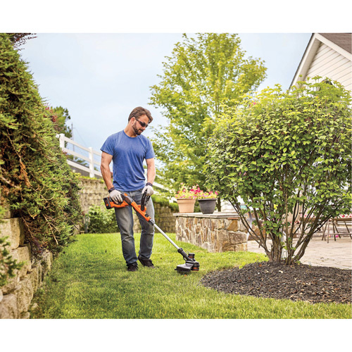 Black & Decker LST140C Max* Cordless String Trimmer Kit Max* Cordless String Trimmer Kit, 13", Battery Powered, 40 V - Each - Image 3