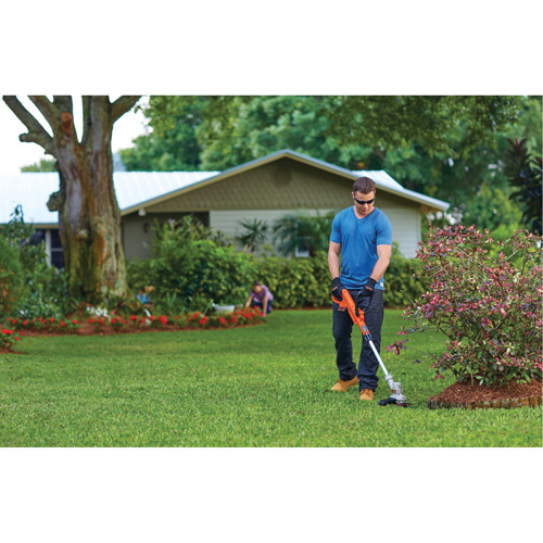 Black & Decker LST300-CA Max* Cordless String Trimmer/Edger Kit Max* Cordless String Trimmer/Edger Kit, 12", Battery Powered, 20 V - Each