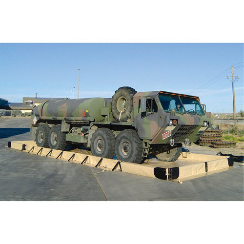 Enpac 48-10261-BK-SF Stinger Snap-foam Berm™ Stinger Snap-foam Berm™, 1944 US gal. Capacity, 26' W x 10' L x 12" H, Foam Wall - Each