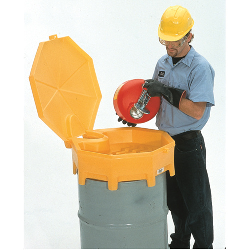 Ultratech 0499 Global Ultra-Drum Funnel with Cover Global Ultra-Drum Funnel with Cover, 5 gal. - Each