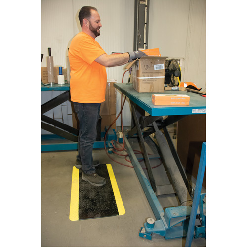 Zenith Safety Products  Anti-Fatigue Matting, Diamond, 1-2/3' x 3-1/4' x 3/4", Black/Yellow, Polyurethane - Each