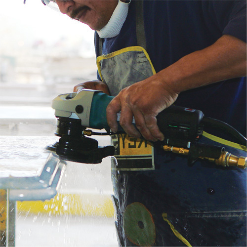 Makita  PW5001C  Electronic Stone Polisher, 4" Pad, 7.9 A, 2000-4000 RPM - Each